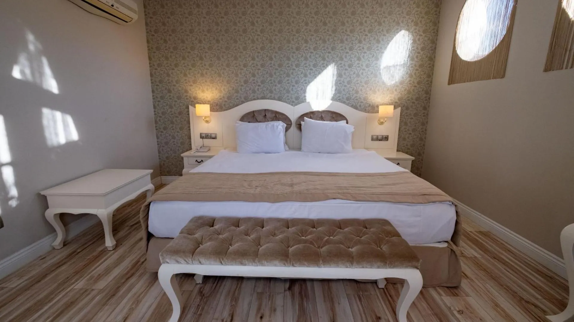 Pinehill Hotel&Suites Ölüdeniz